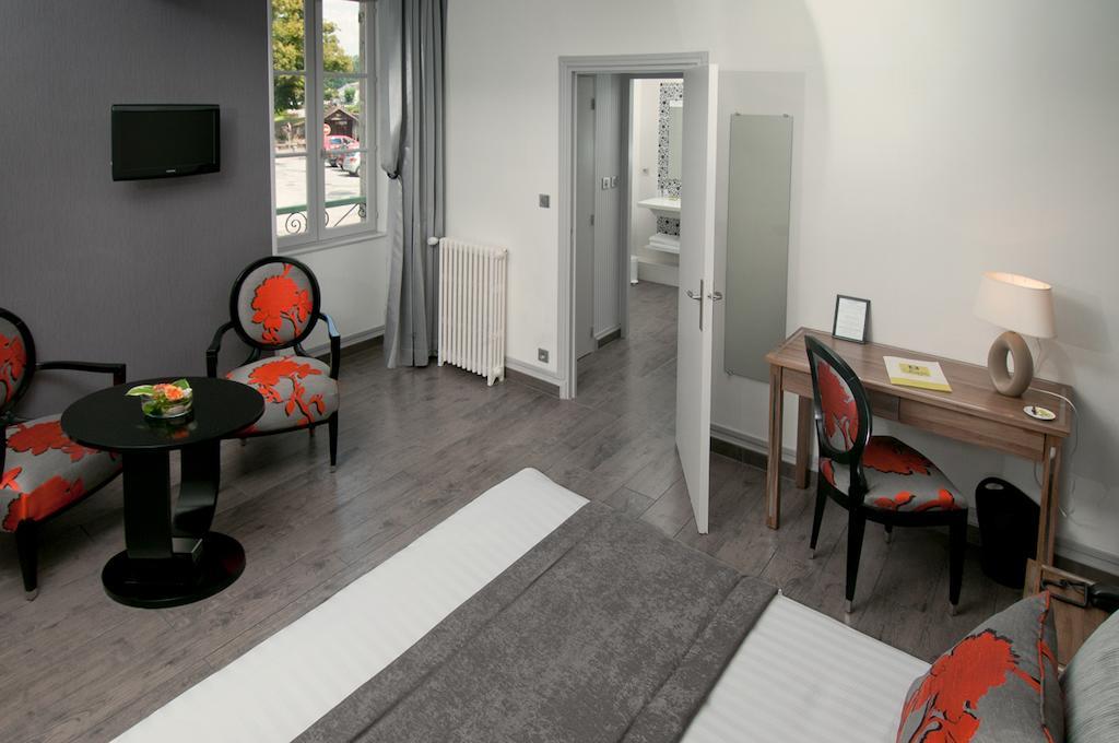 Logis Hotel Restaurant Nougier Saint-Étienne-de-Fursac Εξωτερικό φωτογραφία